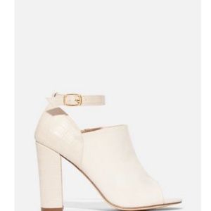 Shoe Dazzle Dress Shoe